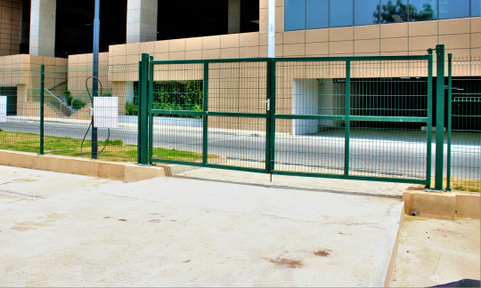 Swing Gate